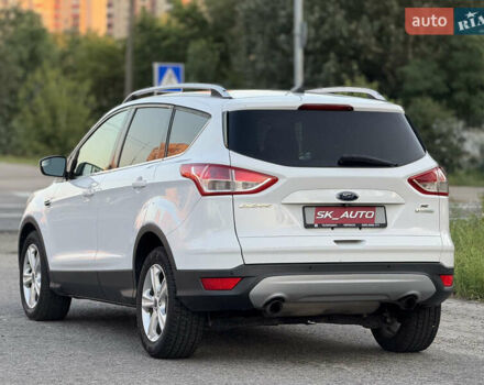 Белый Форд Эскейп, объемом двигателя 1.6 л и пробегом 212 тыс. км за 10700 $, фото 9 на Automoto.ua