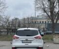 Белый Форд Эскейп, объемом двигателя 1.6 л и пробегом 236 тыс. км за 8200 $, фото 4 на Automoto.ua