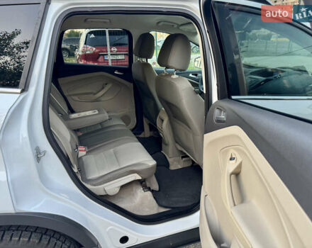 Белый Форд Эскейп, объемом двигателя 1.6 л и пробегом 212 тыс. км за 10700 $, фото 31 на Automoto.ua