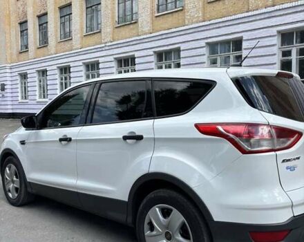 Белый Форд Эскейп, объемом двигателя 2.5 л и пробегом 172 тыс. км за 10400 $, фото 2 на Automoto.ua