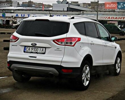 Белый Форд Эскейп, объемом двигателя 1.6 л и пробегом 212 тыс. км за 10500 $, фото 2 на Automoto.ua
