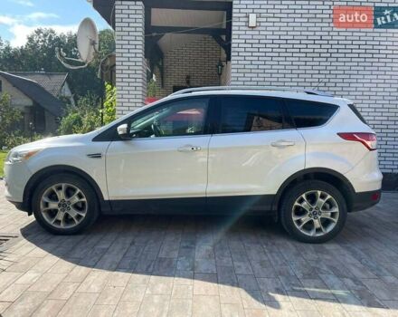 Белый Форд Эскейп, объемом двигателя 1.6 л и пробегом 100 тыс. км за 12200 $, фото 1 на Automoto.ua