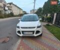 Білий Форд Ескейп, об'ємом двигуна 2 л та пробігом 194 тис. км за 13300 $, фото 3 на Automoto.ua