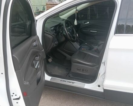 Білий Форд Ескейп, об'ємом двигуна 2.5 л та пробігом 160 тис. км за 13000 $, фото 7 на Automoto.ua