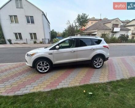 Білий Форд Ескейп, об'ємом двигуна 2 л та пробігом 194 тис. км за 13300 $, фото 4 на Automoto.ua