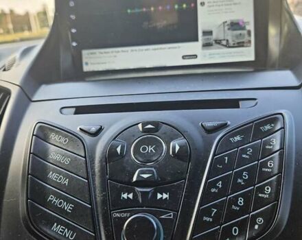 Белый Форд Эскейп, объемом двигателя 1.6 л и пробегом 118 тыс. км за 12500 $, фото 25 на Automoto.ua