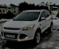 Белый Форд Эскейп, объемом двигателя 2 л и пробегом 150 тыс. км за 12800 $, фото 1 на Automoto.ua