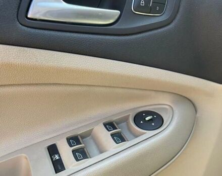 Белый Форд Эскейп, объемом двигателя 1.6 л и пробегом 100 тыс. км за 12200 $, фото 11 на Automoto.ua