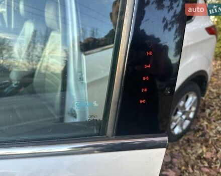Белый Форд Эскейп, объемом двигателя 2.3 л и пробегом 170 тыс. км за 12999 $, фото 7 на Automoto.ua