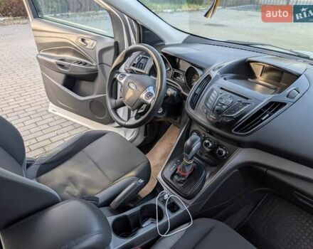 Белый Форд Эскейп, объемом двигателя 2.49 л и пробегом 208 тыс. км за 10800 $, фото 8 на Automoto.ua