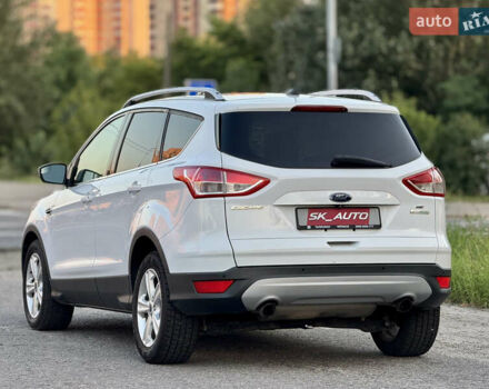 Белый Форд Эскейп, объемом двигателя 1.6 л и пробегом 212 тыс. км за 10700 $, фото 64 на Automoto.ua