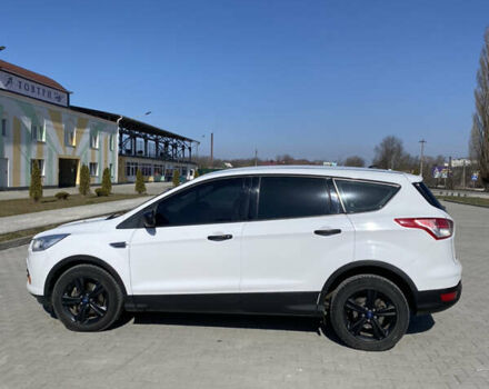 Білий Форд Ескейп, об'ємом двигуна 2.49 л та пробігом 245 тис. км за 10300 $, фото 6 на Automoto.ua