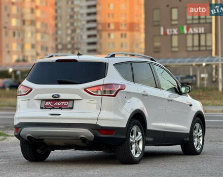 Белый Форд Эскейп, объемом двигателя 1.6 л и пробегом 212 тыс. км за 10700 $, фото 11 на Automoto.ua