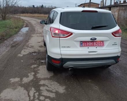 Білий Форд Ескейп, об'ємом двигуна 1.6 л та пробігом 300 тис. км за 11000 $, фото 4 на Automoto.ua