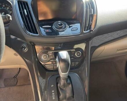 Белый Форд Эскейп, объемом двигателя 1.6 л и пробегом 100 тыс. км за 12200 $, фото 13 на Automoto.ua