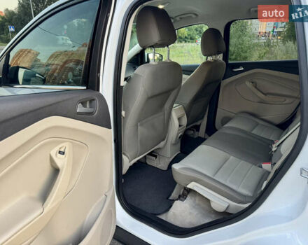 Белый Форд Эскейп, объемом двигателя 1.6 л и пробегом 212 тыс. км за 10700 $, фото 28 на Automoto.ua