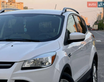 Белый Форд Эскейп, объемом двигателя 1.6 л и пробегом 212 тыс. км за 10700 $, фото 51 на Automoto.ua