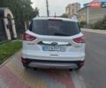Білий Форд Ескейп, об'ємом двигуна 2 л та пробігом 194 тис. км за 13300 $, фото 2 на Automoto.ua