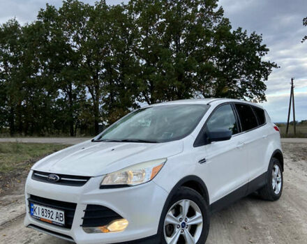 Белый Форд Эскейп, объемом двигателя 1.6 л и пробегом 178 тыс. км за 8999 $, фото 1 на Automoto.ua