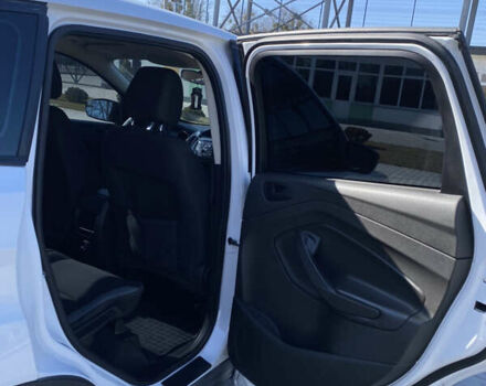 Білий Форд Ескейп, об'ємом двигуна 2.49 л та пробігом 245 тис. км за 10300 $, фото 12 на Automoto.ua