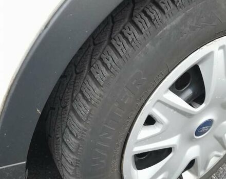 Белый Форд Эскейп, объемом двигателя 2.49 л и пробегом 140 тыс. км за 11000 $, фото 11 на Automoto.ua