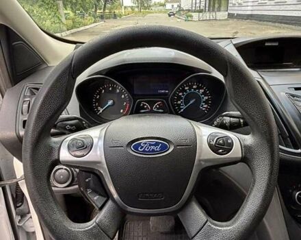 Белый Форд Эскейп, объемом двигателя 2.5 л и пробегом 172 тыс. км за 10400 $, фото 6 на Automoto.ua