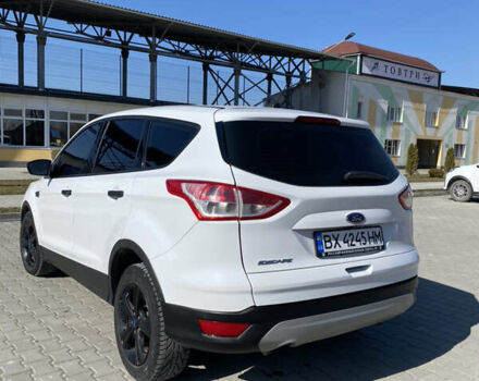 Білий Форд Ескейп, об'ємом двигуна 2.49 л та пробігом 245 тис. км за 10300 $, фото 3 на Automoto.ua