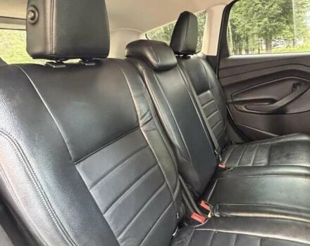 Белый Форд Эскейп, объемом двигателя 2.5 л и пробегом 172 тыс. км за 10400 $, фото 17 на Automoto.ua