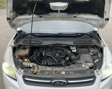 Белый Форд Эскейп, объемом двигателя 1.6 л и пробегом 236 тыс. км за 8200 $, фото 17 на Automoto.ua