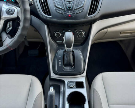 Белый Форд Эскейп, объемом двигателя 1.6 л и пробегом 212 тыс. км за 10700 $, фото 41 на Automoto.ua