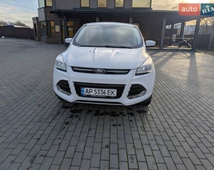 Белый Форд Эскейп, объемом двигателя 2.49 л и пробегом 208 тыс. км за 10800 $, фото 4 на Automoto.ua