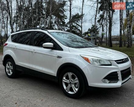 Белый Форд Эскейп, объемом двигателя 1.6 л и пробегом 138 тыс. км за 11450 $, фото 2 на Automoto.ua