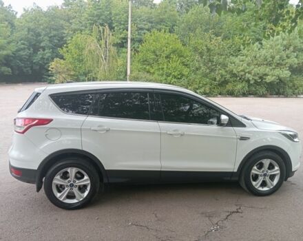 Білий Форд Ескейп, об'ємом двигуна 2.5 л та пробігом 160 тис. км за 13000 $, фото 4 на Automoto.ua