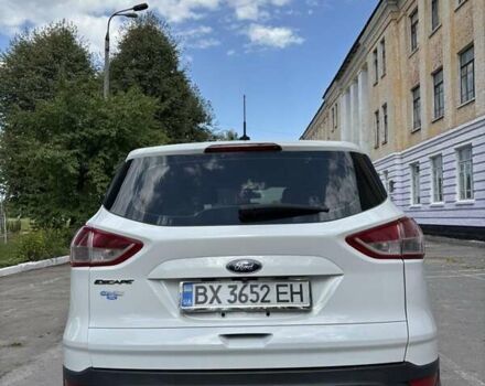 Белый Форд Эскейп, объемом двигателя 2.5 л и пробегом 172 тыс. км за 10400 $, фото 1 на Automoto.ua