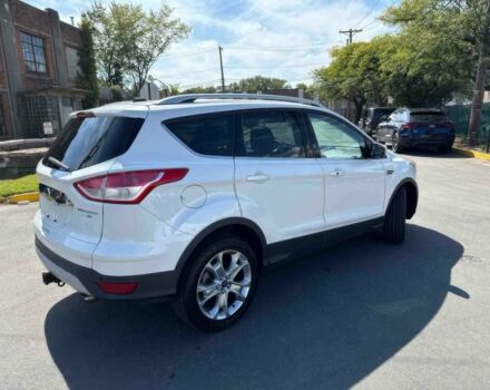 Белый Форд Эскейп, объемом двигателя 2 л и пробегом 80 тыс. км за 5200 $, фото 6 на Automoto.ua