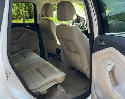 Белый Форд Эскейп, объемом двигателя 1.6 л и пробегом 100 тыс. км за 12200 $, фото 8 на Automoto.ua