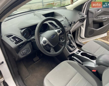 Белый Форд Эскейп, объемом двигателя 1.6 л и пробегом 178 тыс. км за 8999 $, фото 9 на Automoto.ua