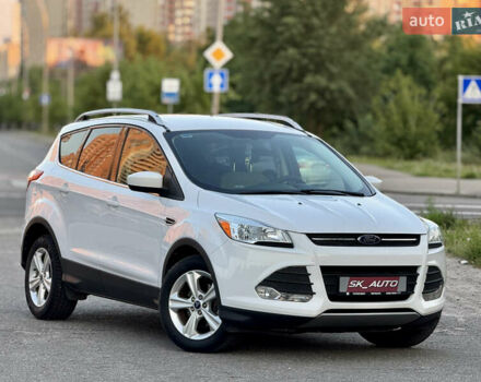 Белый Форд Эскейп, объемом двигателя 1.6 л и пробегом 212 тыс. км за 10700 $, фото 56 на Automoto.ua