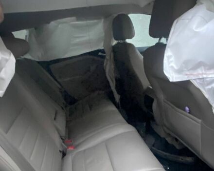 Белый Форд Эскейп, объемом двигателя 0 л и пробегом 190 тыс. км за 7300 $, фото 4 на Automoto.ua