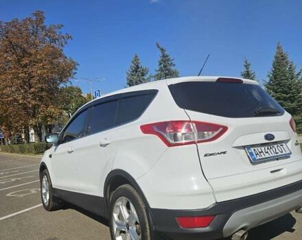 Белый Форд Эскейп, объемом двигателя 1.6 л и пробегом 118 тыс. км за 12500 $, фото 4 на Automoto.ua