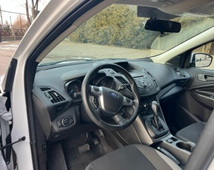 Белый Форд Эскейп, объемом двигателя 2.5 л и пробегом 230 тыс. км за 11450 $, фото 4 на Automoto.ua