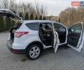 Белый Форд Эскейп, объемом двигателя 2.49 л и пробегом 208 тыс. км за 10800 $, фото 13 на Automoto.ua