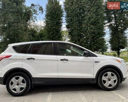 Белый Форд Эскейп, объемом двигателя 2.5 л и пробегом 172 тыс. км за 10400 $, фото 4 на Automoto.ua