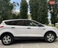 Белый Форд Эскейп, объемом двигателя 2.5 л и пробегом 172 тыс. км за 10400 $, фото 4 на Automoto.ua