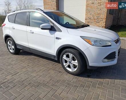 Білий Форд Ескейп, об'ємом двигуна 2 л та пробігом 245 тис. км за 11400 $, фото 5 на Automoto.ua