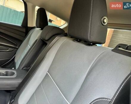 Белый Форд Эскейп, объемом двигателя 2 л и пробегом 140 тыс. км за 11400 $, фото 39 на Automoto.ua