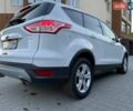 Белый Форд Эскейп, объемом двигателя 2.5 л и пробегом 239 тыс. км за 12000 $, фото 24 на Automoto.ua