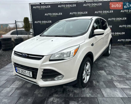 Белый Форд Эскейп, объемом двигателя 2 л и пробегом 183 тыс. км за 11800 $, фото 3 на Automoto.ua