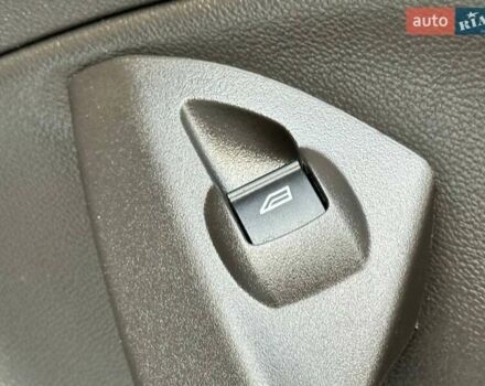 Белый Форд Эскейп, объемом двигателя 2 л и пробегом 140 тыс. км за 11400 $, фото 48 на Automoto.ua