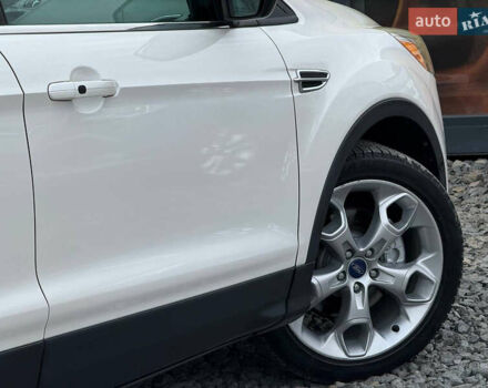 Белый Форд Эскейп, объемом двигателя 2 л и пробегом 179 тыс. км за 12600 $, фото 29 на Automoto.ua